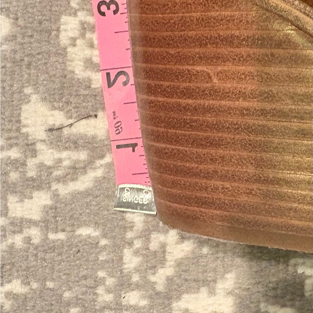 Steve Madden “ Yancy” Tan knee high, Heeled Boots - Picture 6 of 9